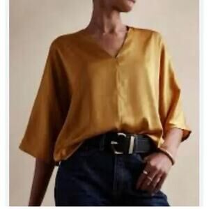 Banana Republic Satin V-Neck Dolman Sleeve Blouse Yellow Gold Women's Size M NWT